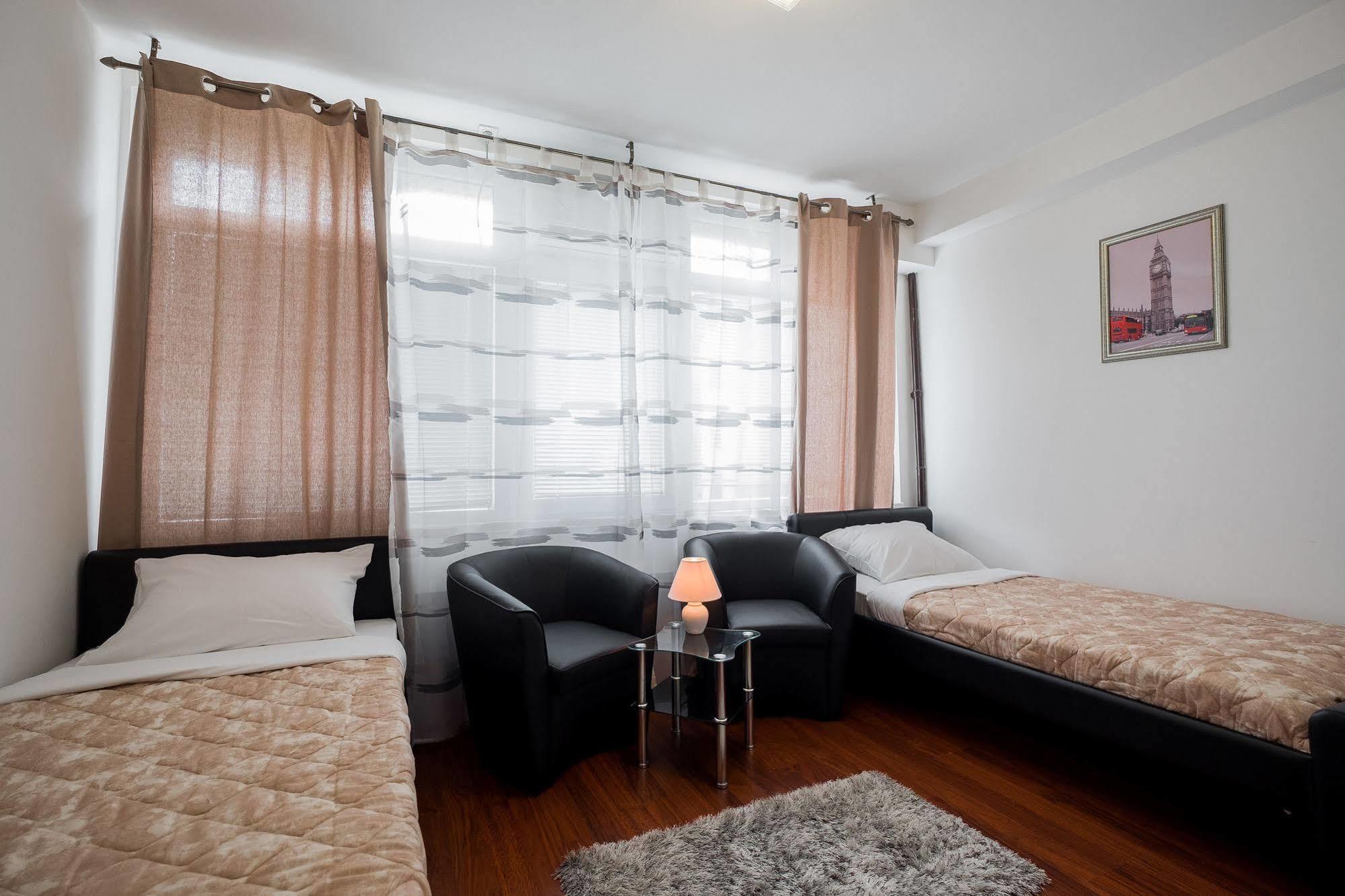 Downtown Apart Hotel Bane Belgrad Exteriör bild