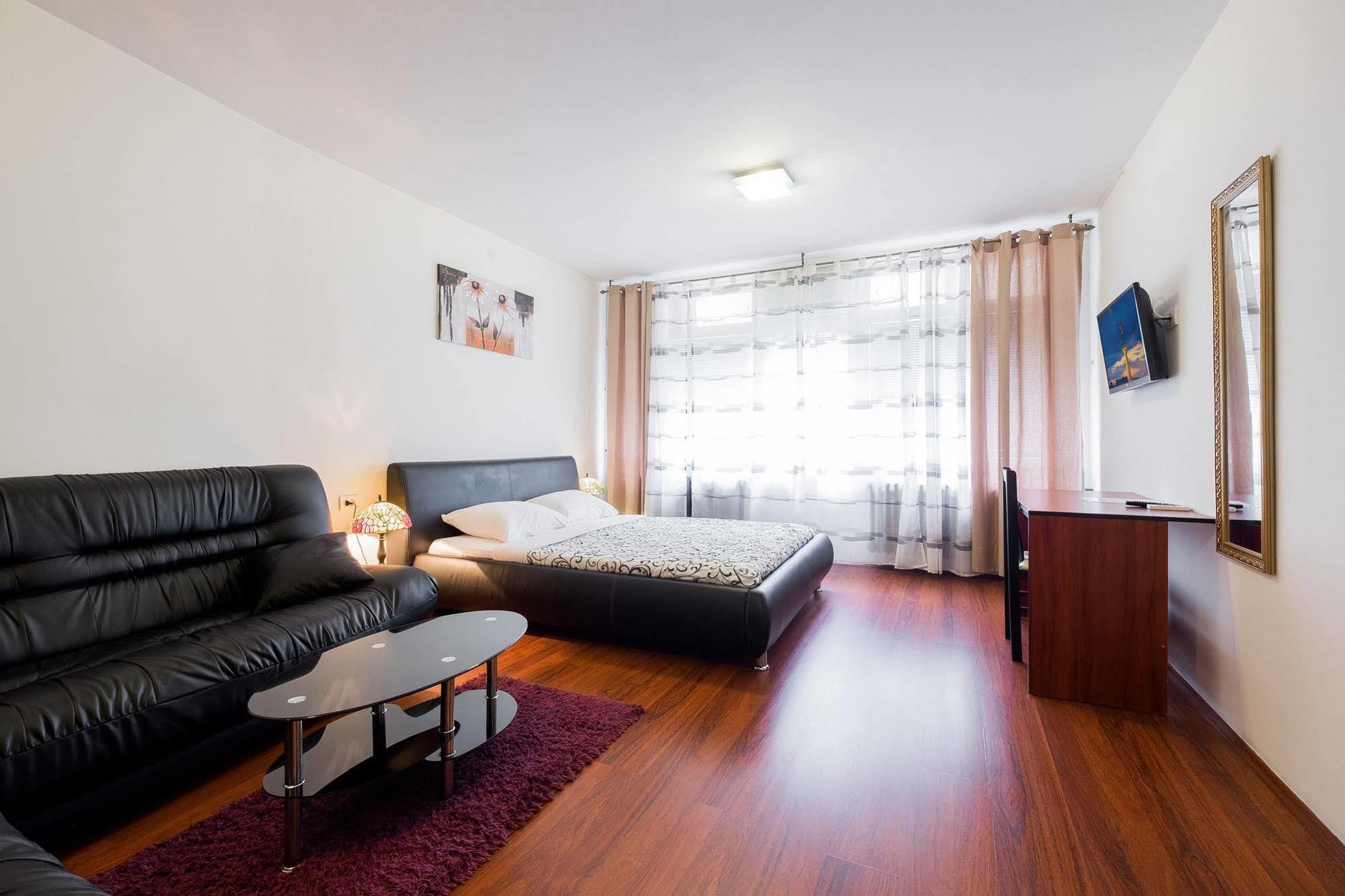 Downtown Apart Hotel Bane Belgrad Exteriör bild