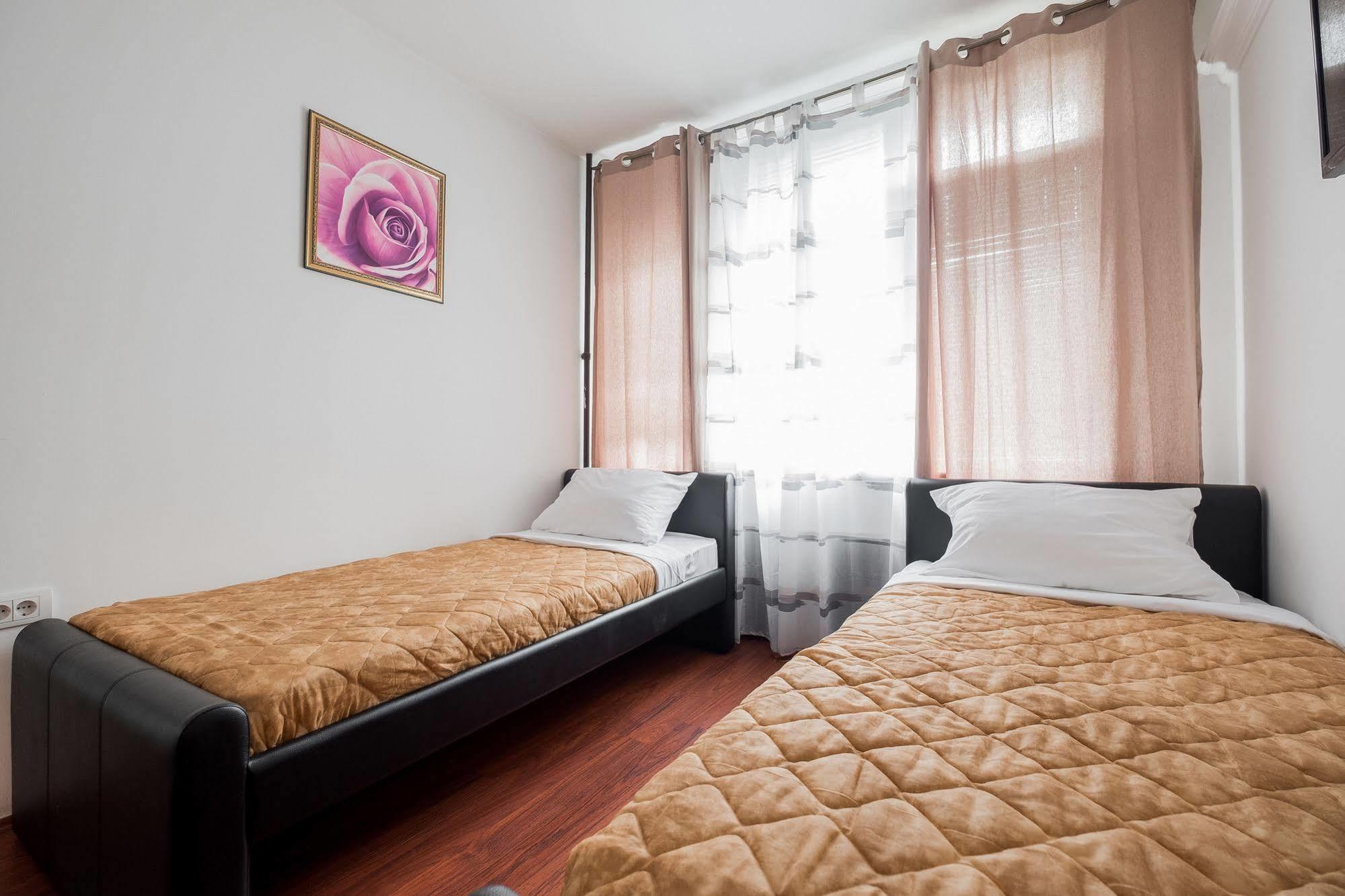 Downtown Apart Hotel Bane Belgrad Exteriör bild